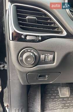 Внедорожник / Кроссовер Jeep Cherokee 2019 в 