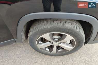 Внедорожник / Кроссовер Jeep Cherokee 2019 в 