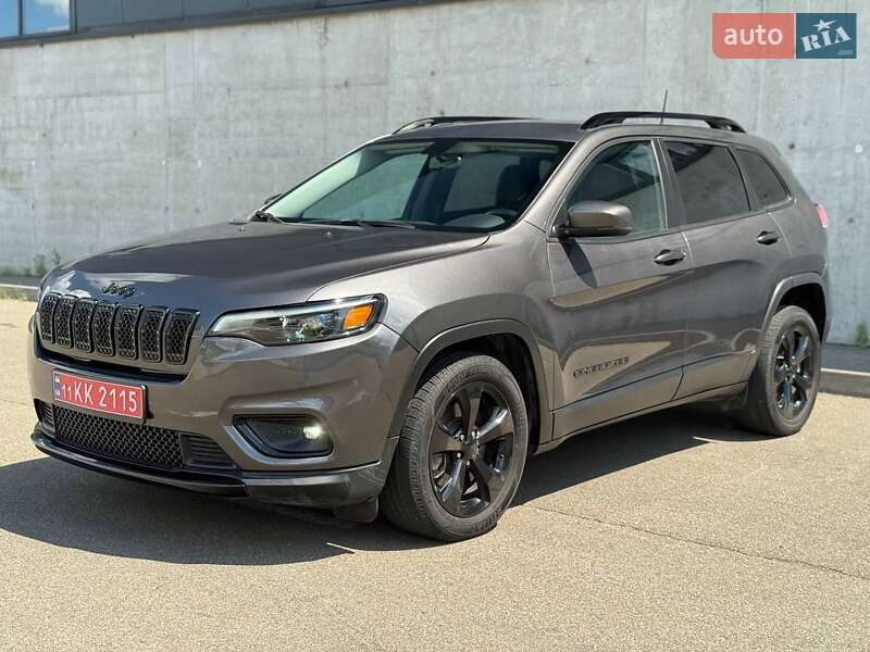 Внедорожник / Кроссовер Jeep Cherokee 2019 в Киеве