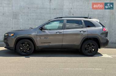 Внедорожник / Кроссовер Jeep Cherokee 2019 в 