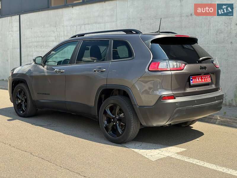 Внедорожник / Кроссовер Jeep Cherokee 2019 в Киеве