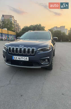 Внедорожник / Кроссовер Jeep Cherokee 2020 в 