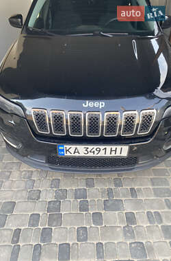 Внедорожник / Кроссовер Jeep Cherokee 2019 в Александрие