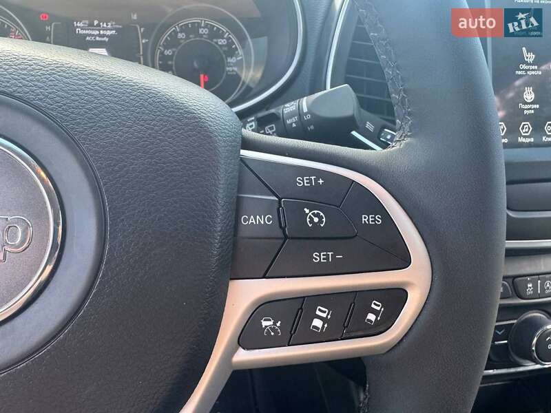 Внедорожник / Кроссовер Jeep Cherokee 2022 в Киеве