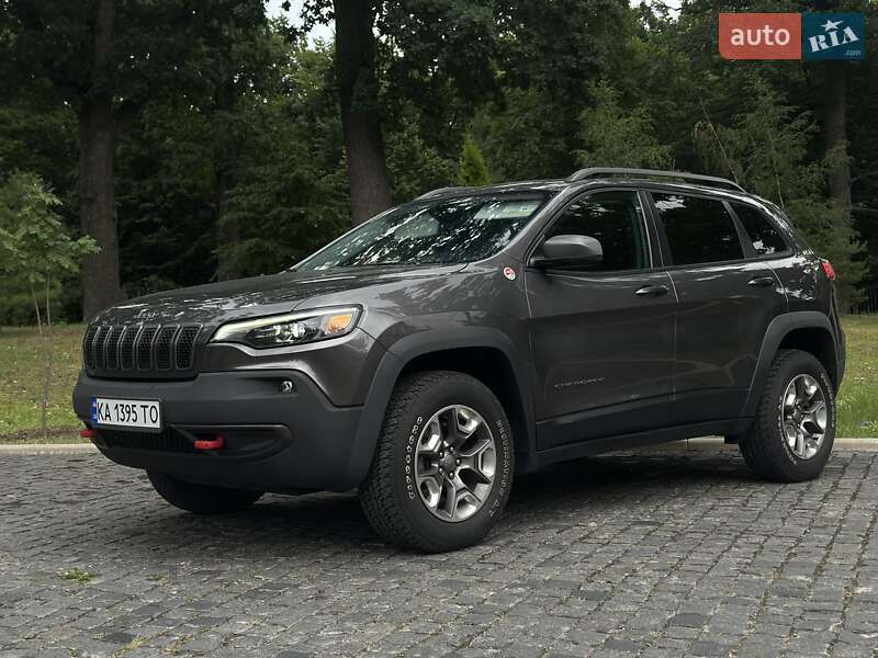 Внедорожник / Кроссовер Jeep Cherokee 2018 в Киеве