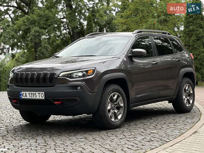 Внедорожник / Кроссовер Jeep Cherokee 2018 в Киеве