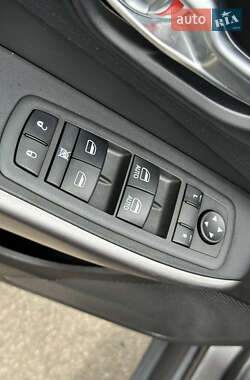 Внедорожник / Кроссовер Jeep Cherokee 2021 в 