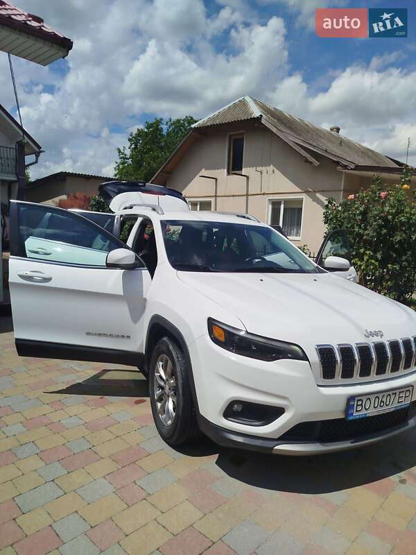 Внедорожник / Кроссовер Jeep Cherokee 2018 в Бучаче