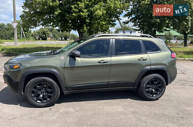 Внедорожник / Кроссовер Jeep Cherokee 2020 в 