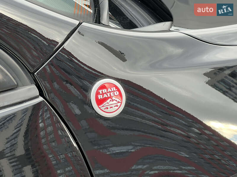 Внедорожник / Кроссовер Jeep Cherokee 2019 в Киеве