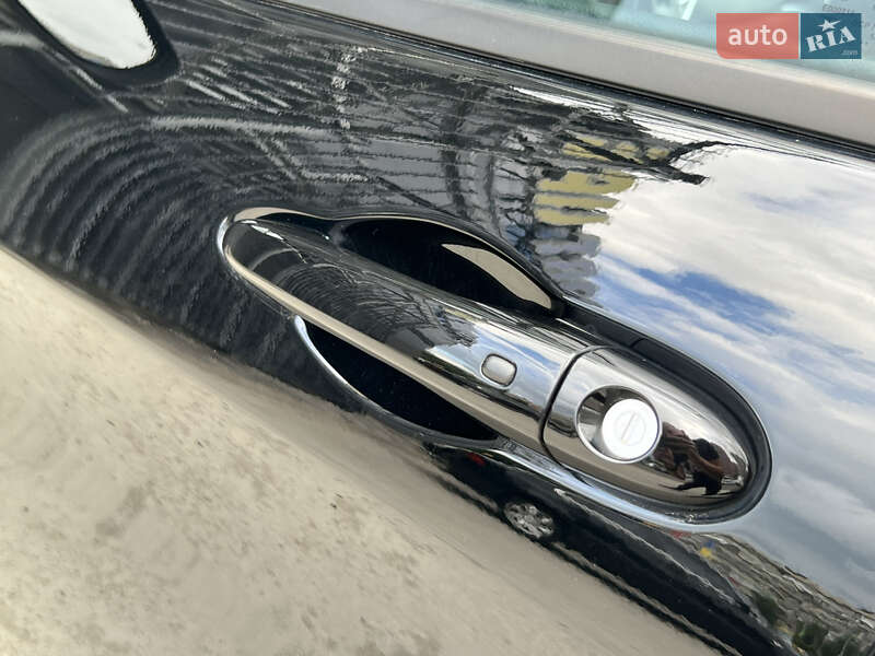 Внедорожник / Кроссовер Jeep Cherokee 2019 в Киеве