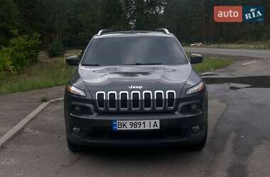Внедорожник / Кроссовер Jeep Cherokee 2016 в Сарнах