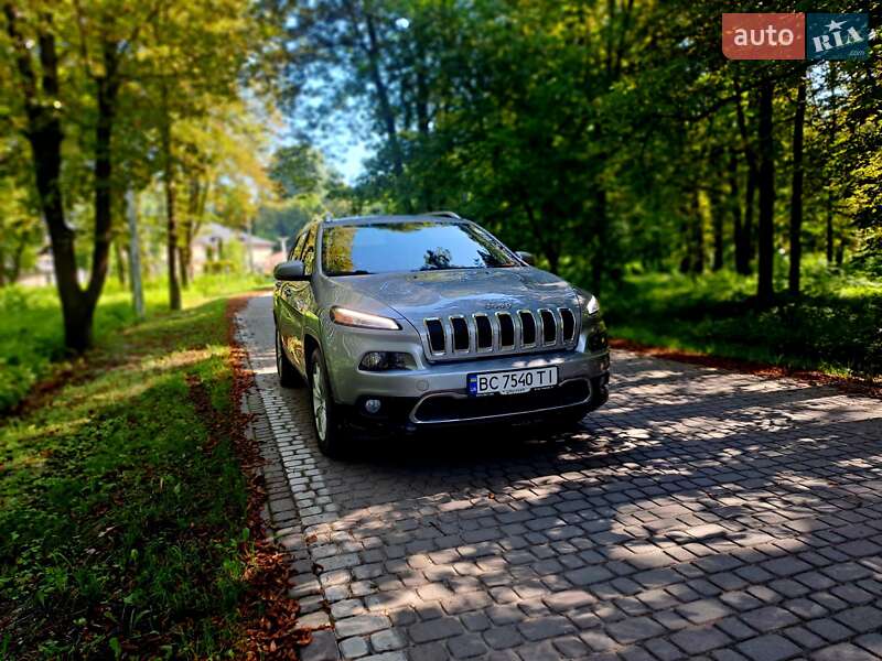 Позашляховик / Кросовер Jeep Cherokee 2016 в Жовкві фото 52 Позашляховик / Кросовер Jeep Cherokee 2016 в Жовкві