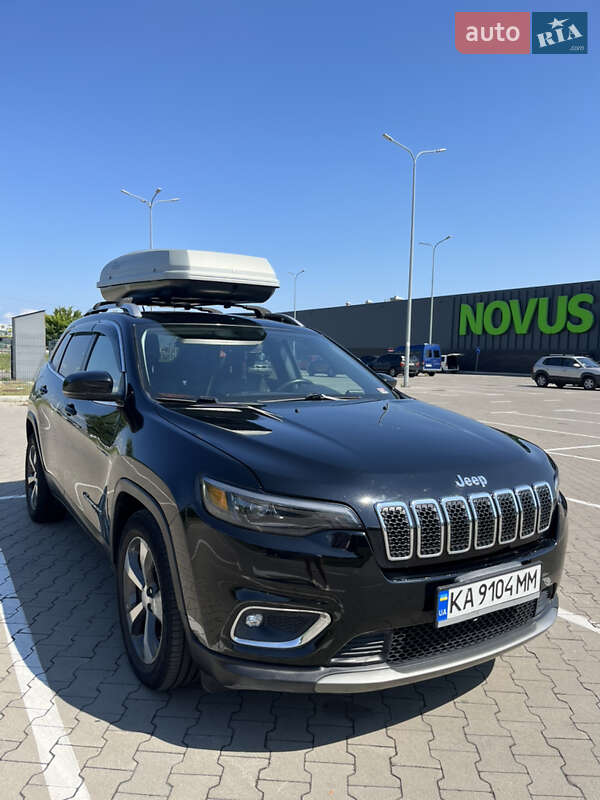 Внедорожник / Кроссовер Jeep Cherokee 2018 в Киеве