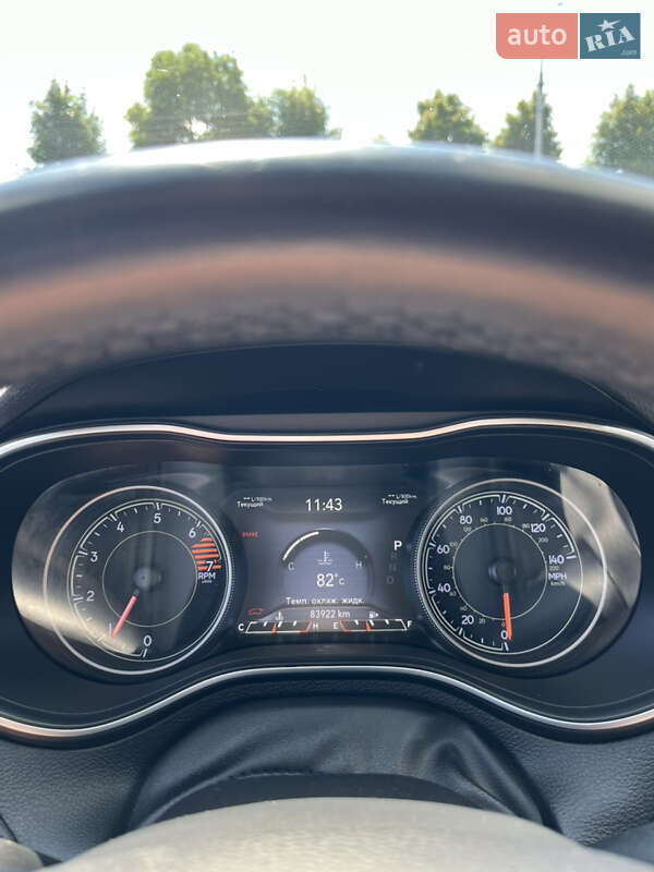 Внедорожник / Кроссовер Jeep Cherokee 2018 в Киеве