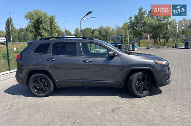 Внедорожник / Кроссовер Jeep Cherokee 2016 в 