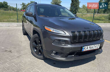 Внедорожник / Кроссовер Jeep Cherokee 2016 в 