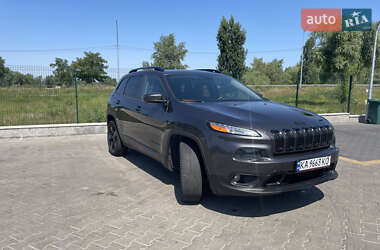 Внедорожник / Кроссовер Jeep Cherokee 2016 в 