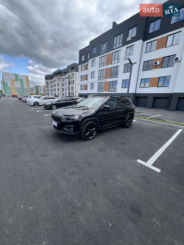 Внедорожник / Кроссовер Jeep Cherokee 2019 в Ровно