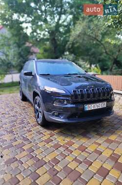 Позашляховик / Кросовер Jeep Cherokee 2017 в 
