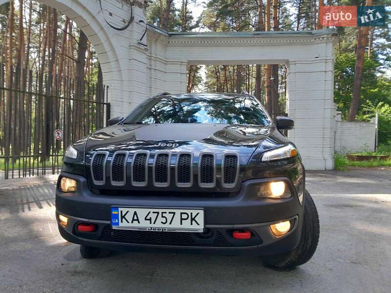 Позашляховик / Кросовер Jeep Cherokee 2016 в Києві