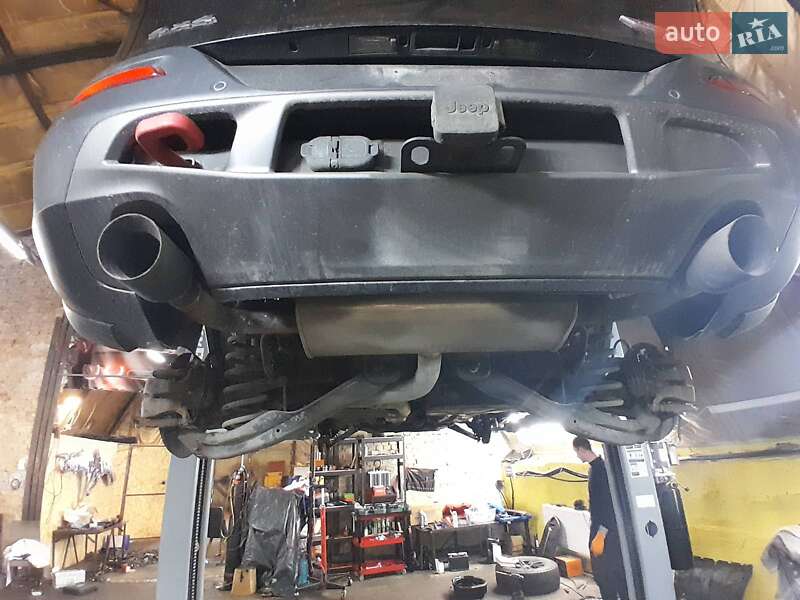 Позашляховик / Кросовер Jeep Cherokee 2016 в Києві