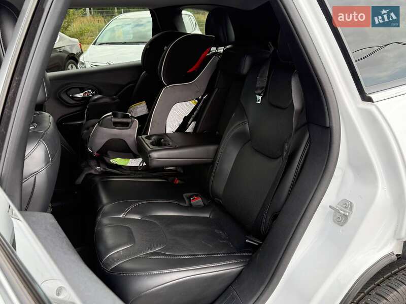 Внедорожник / Кроссовер Jeep Cherokee 2020 в Одессе