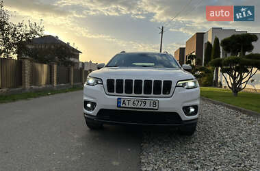 Внедорожник / Кроссовер Jeep Cherokee 2019 в 