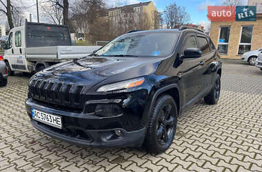 Внедорожник / Кроссовер Jeep Cherokee 2017 в Луцке