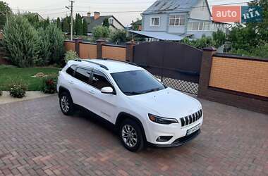 Внедорожник / Кроссовер Jeep Cherokee 2018 в 