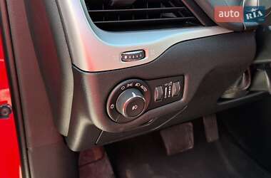 Внедорожник / Кроссовер Jeep Cherokee 2017 в 