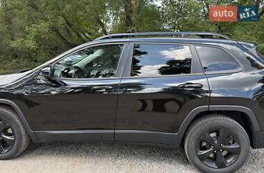 Внедорожник / Кроссовер Jeep Cherokee 2016 в Киеве