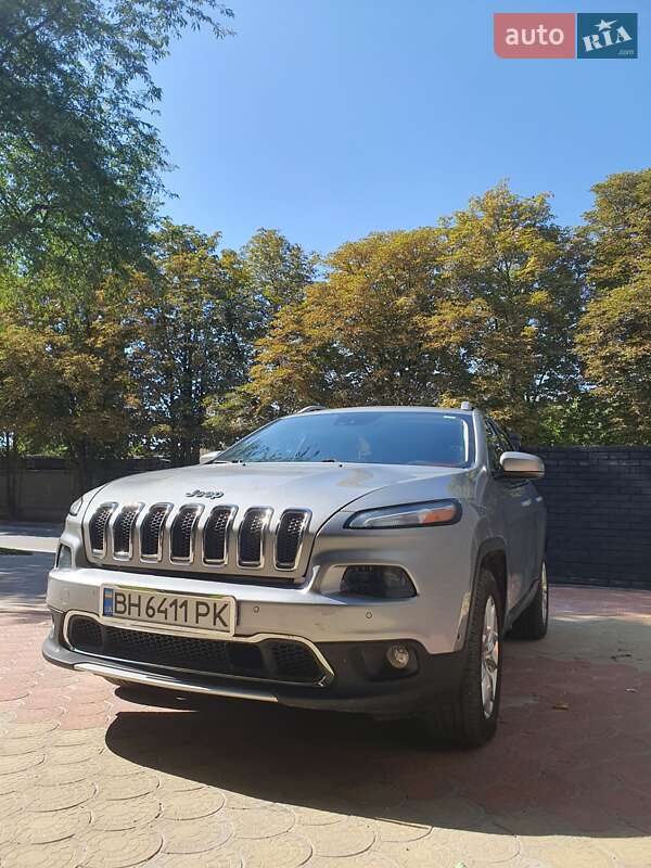 Позашляховик / Кросовер Jeep Cherokee 2014 в Черкасах