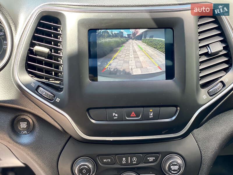 Позашляховик / Кросовер Jeep Cherokee 2020 в Києві