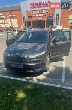 Внедорожник / Кроссовер Jeep Cherokee 2014 в Броварах