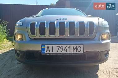 Внедорожник / Кроссовер Jeep Cherokee 2015 в Вышгороде