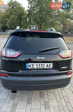 Внедорожник / Кроссовер Jeep Cherokee 2018 в 