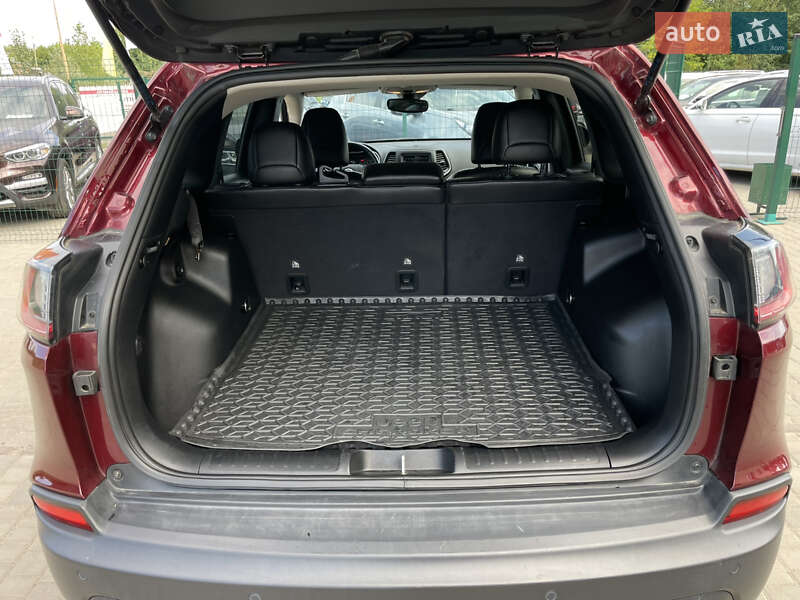 Внедорожник / Кроссовер Jeep Cherokee 2020 в Бердичеве