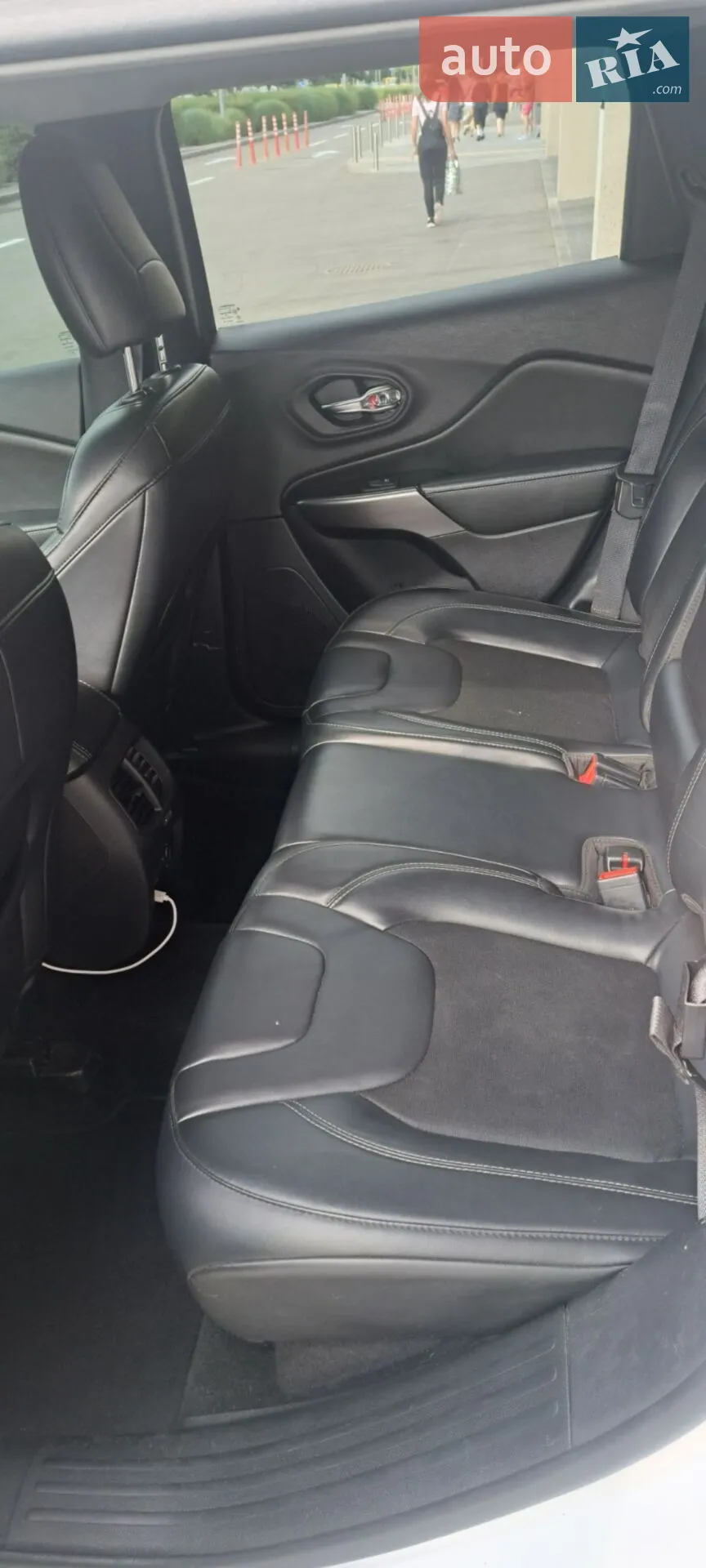 2019 Jeep Cherokee - мініатюра 3