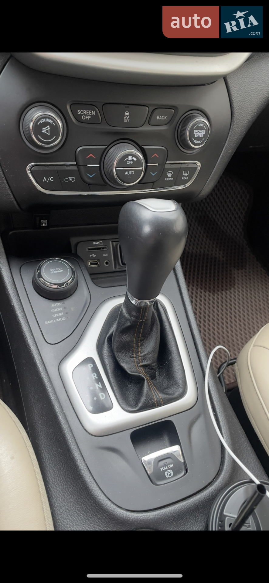 2016 Jeep Cherokee - мініатюра 12