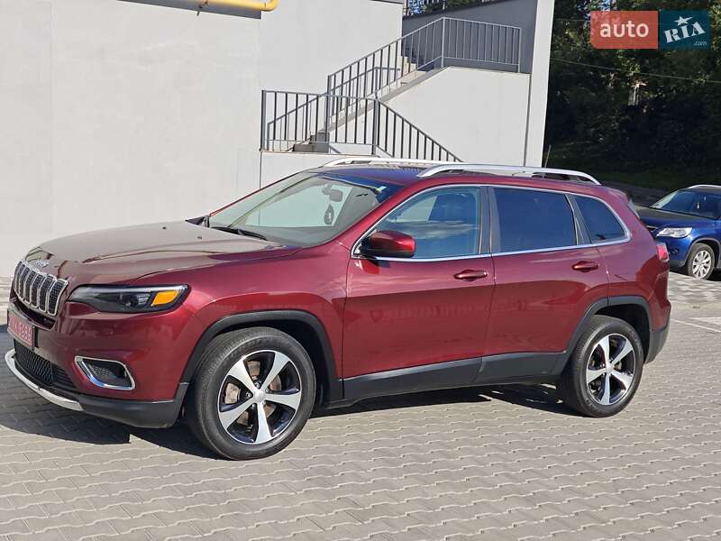 Внедорожник / Кроссовер Jeep Cherokee 2019 в Киеве