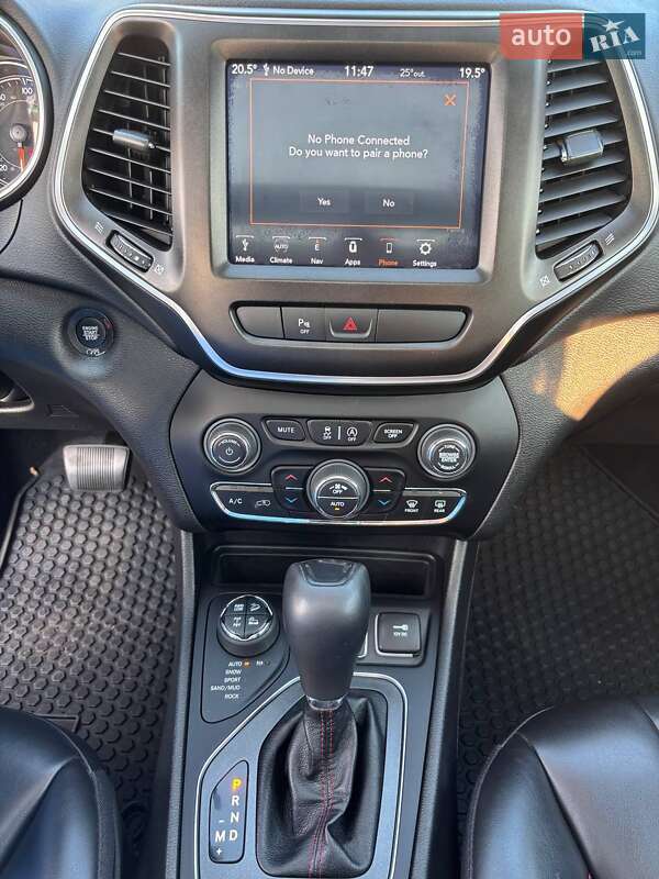 Позашляховик / Кросовер Jeep Cherokee 2020 в Києві фото 13 Позашляховик / Кросовер Jeep Cherokee 2020 в Києві