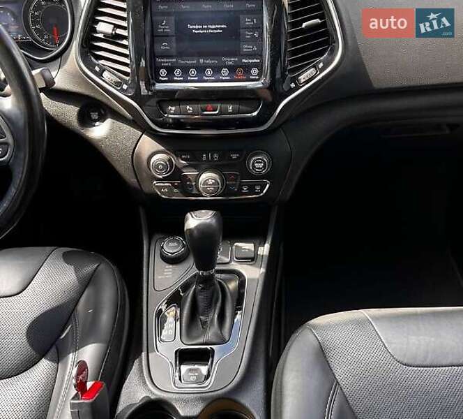 Внедорожник / Кроссовер Jeep Cherokee 2020 в Львове