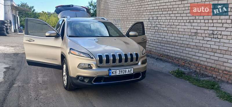 Позашляховик / Кросовер Jeep Cherokee 2015 в Кривому Розі