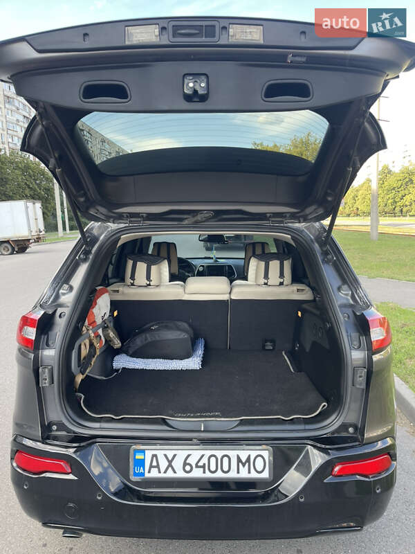 Внедорожник / Кроссовер Jeep Cherokee 2018 в Харькове фото 5 Внедорожник / Кроссовер Jeep Cherokee 2018 в Харькове