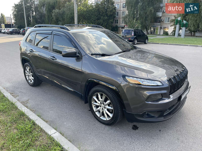 Внедорожник / Кроссовер Jeep Cherokee 2018 в Харькове фото 9 Внедорожник / Кроссовер Jeep Cherokee 2018 в Харькове