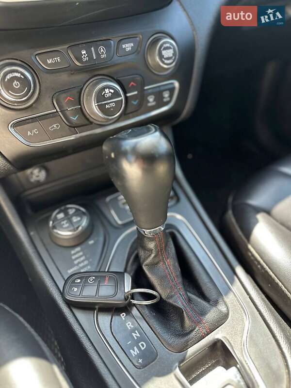 Внедорожник / Кроссовер Jeep Cherokee 2020 в Гайсине фото 13 Внедорожник / Кроссовер Jeep Cherokee 2020 в Гайсине