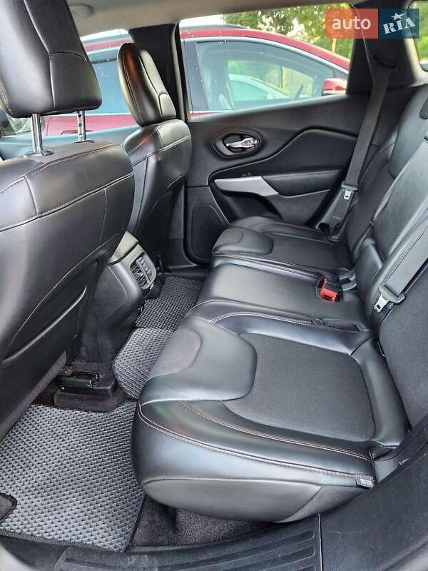 Позашляховик / Кросовер Jeep Cherokee 2017 в Вінниці