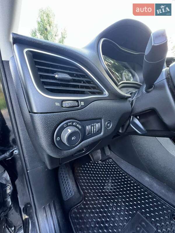 Внедорожник / Кроссовер Jeep Cherokee 2022 в Киеве