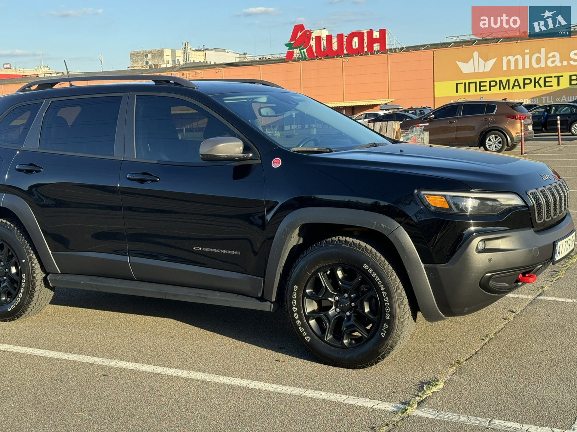 2019 Jeep Cherokee - мініатюра 4